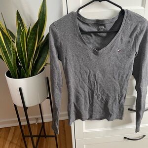 Tommy Hilfiger Women's Charcoal Long Sleeve V-Neck